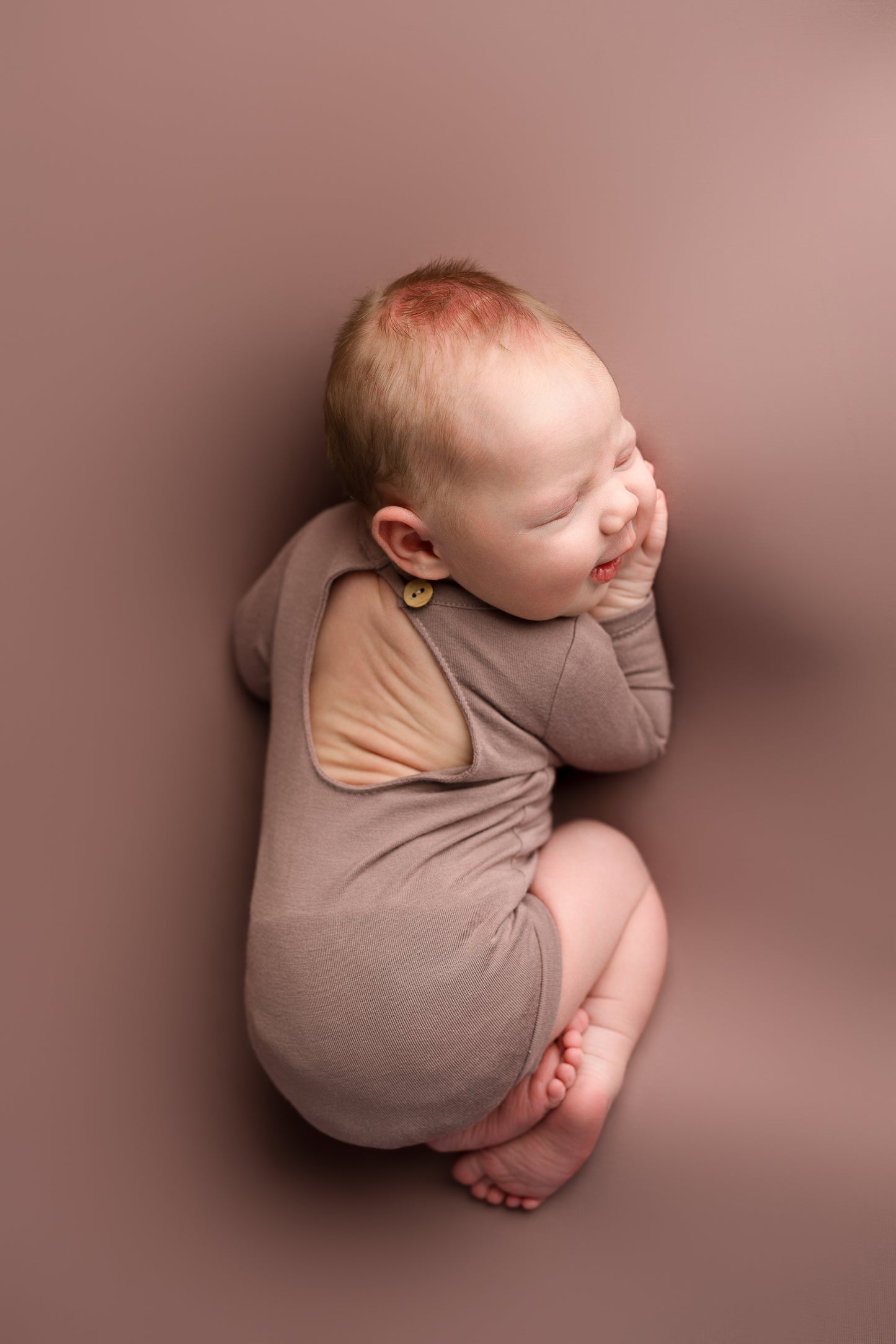 DUSTY LILAC backdrop, wrap, outfit, hat